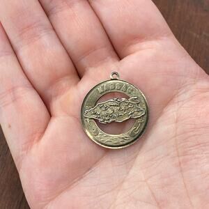 Vintage 925 Sterling Silver "Nassau" Bahamas Round Pendant Bracelet Charm